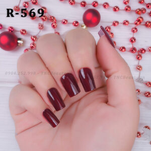 Beet It - Sơn Móng Tay Màu Tím Đậm 569