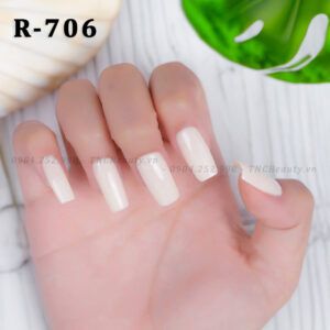 Tipsy - Sơn Móng Tay Màu Trắng Hồng 706