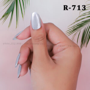 Silver Sneakers - Sơn Móng Tay Màu Bạc Kim Loại 713
